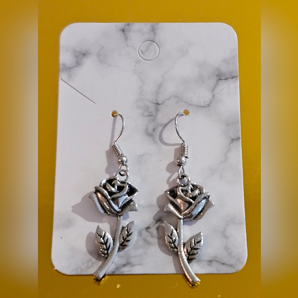(1235)Elegant Silver Rose Dangle Earrings